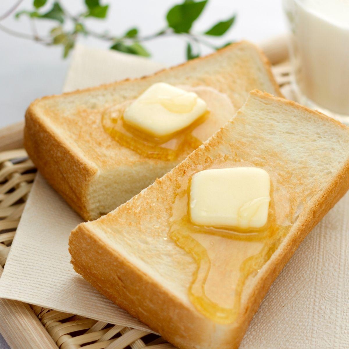 Consuming honey with breakfast