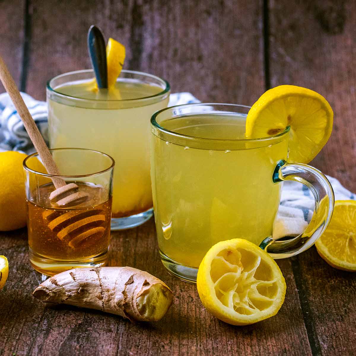 The miracle of lemon juice honey in treating colds