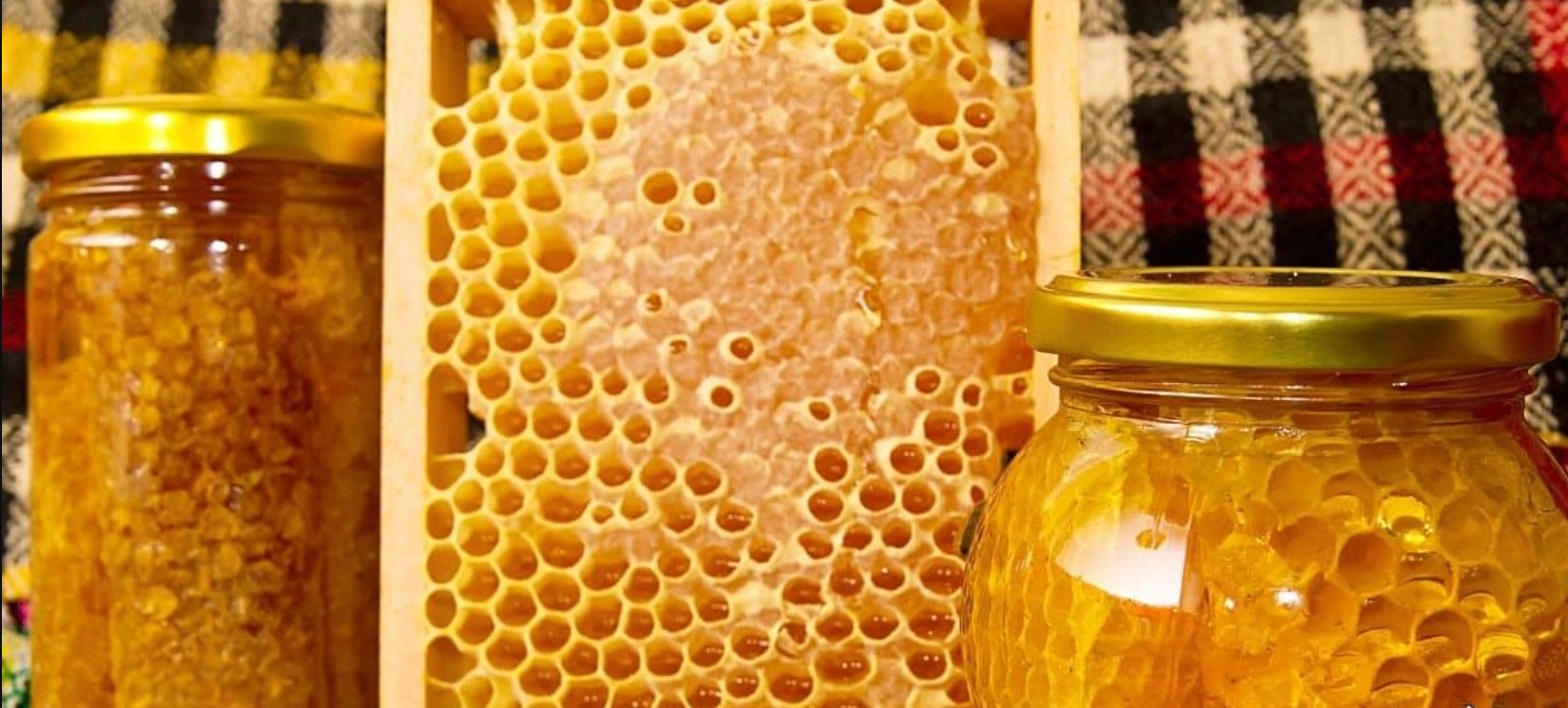 Natural beeswax