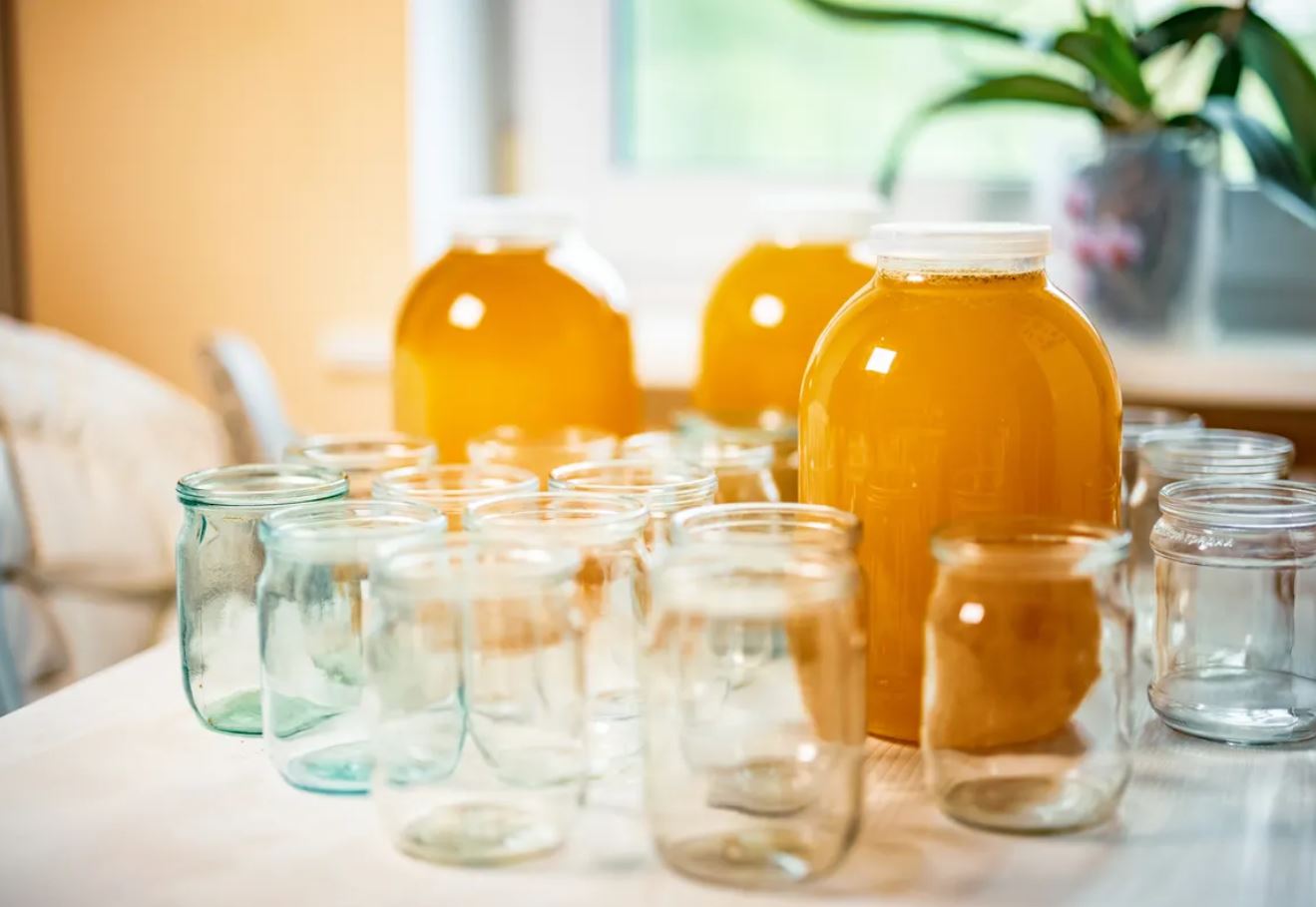 Containers for storing honey