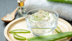 aloe vera gel and honey